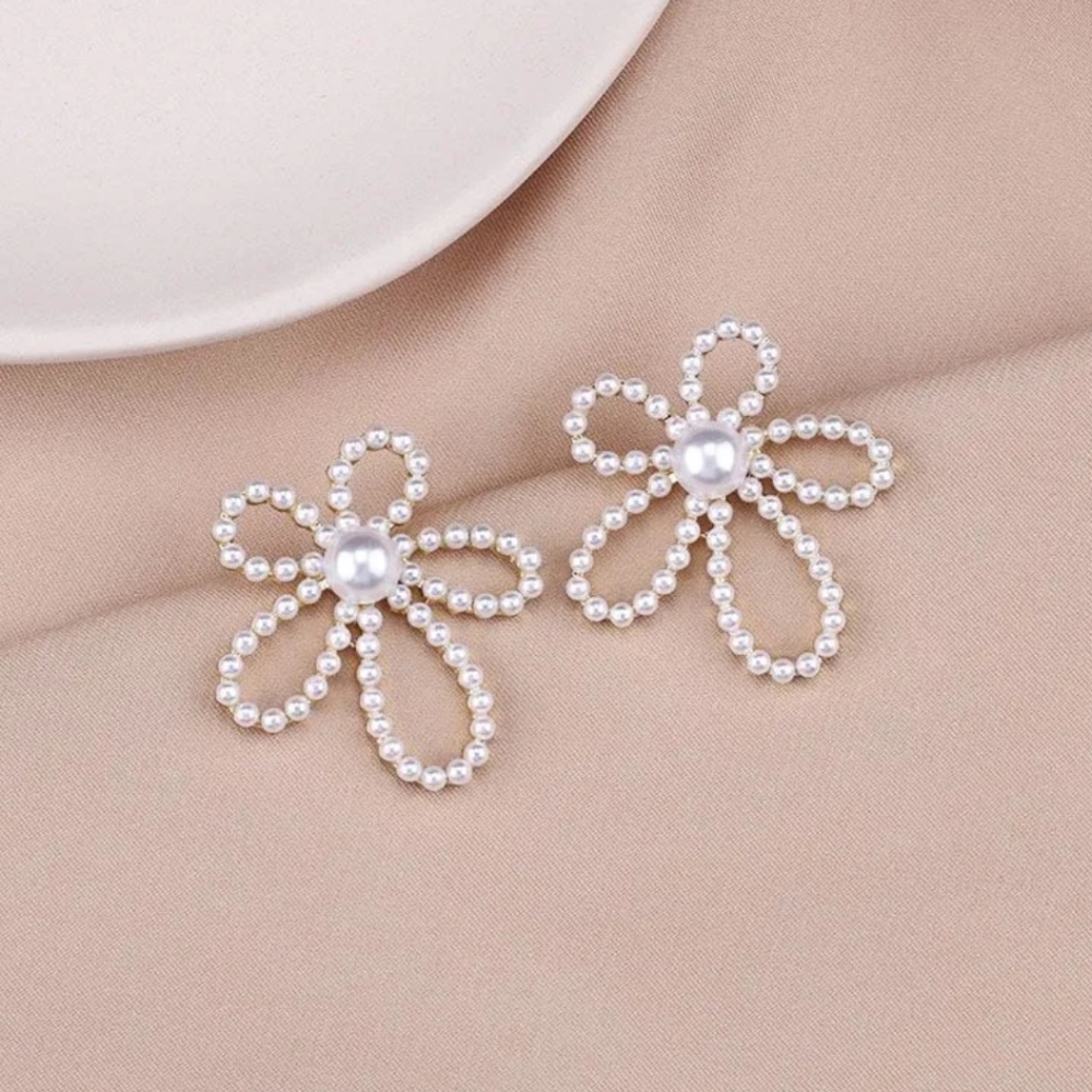Elegant Faux Pearl  Earrings